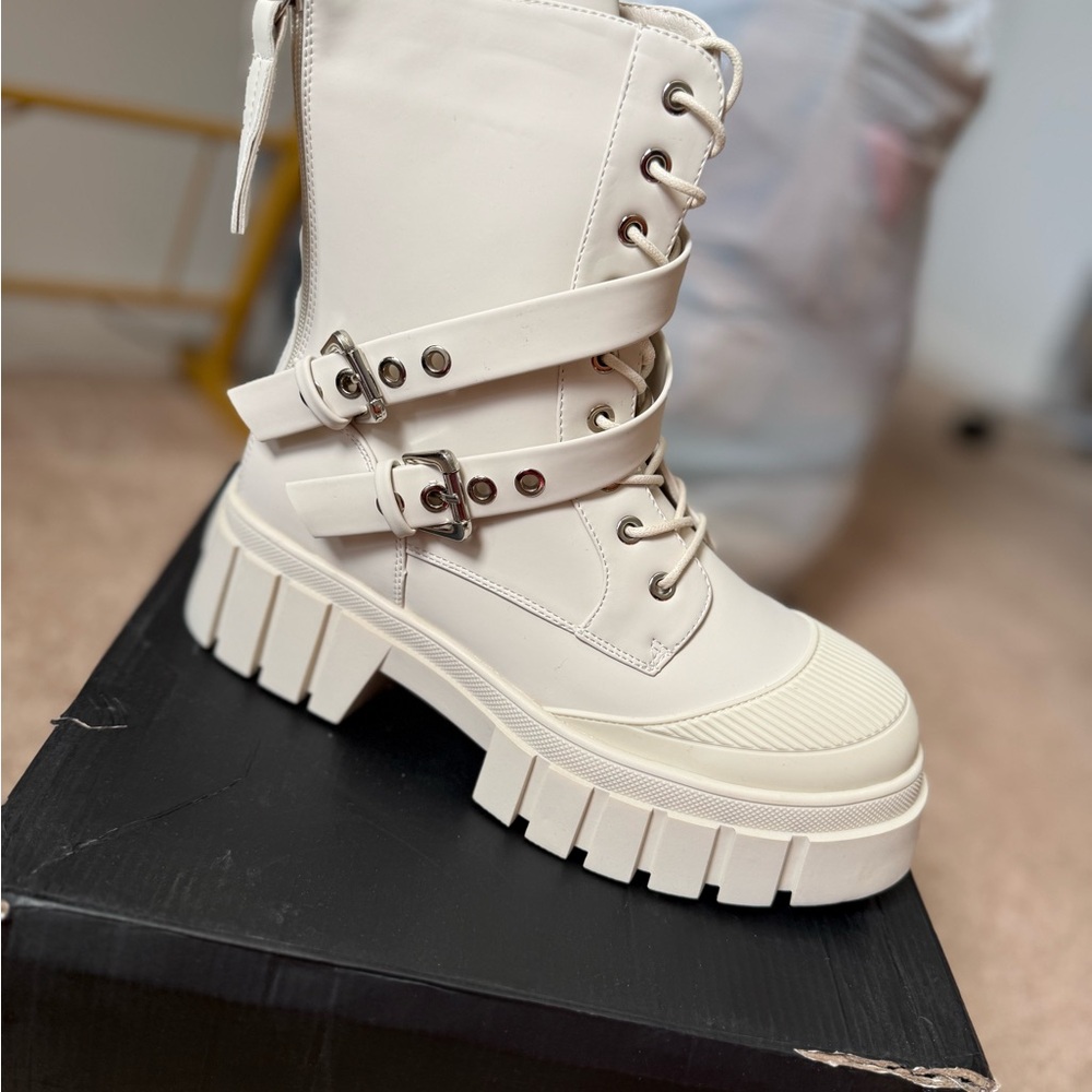 Women’s Fashion Nova White Lace-Up Combat Boots with Buckle Straps